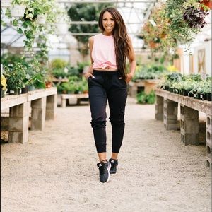 Black Trail Joggers 31"